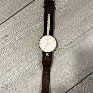 Men Daniel Wellington watch